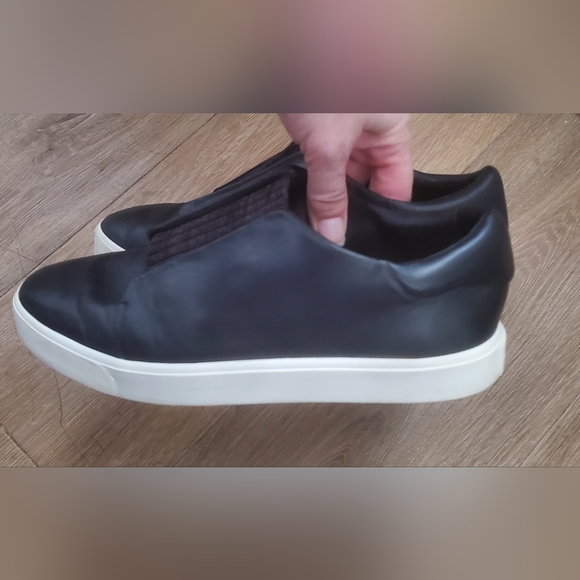 Vince Women's Cantara Black Leather Slip-on Sneaker. - Picture 9 of 14